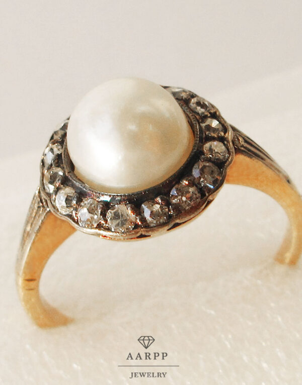 Rotgoldring 585 mit Perle und Diamantenbesatz Art Deco