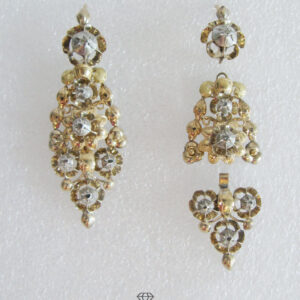 Antike lange mehrteilige Ohrringe aus Gold und Silber mit Diamanten