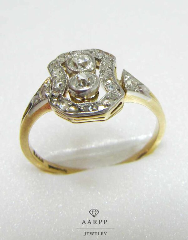 Zarter Art Deco Gelbgold Ring mit Diamanten in Platinfassung