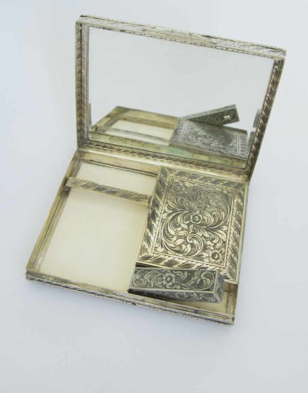 Art Deco Etui mit Spiegel Lippenstift Puderdose florales Dekor 800 Silber mit Elfenbein