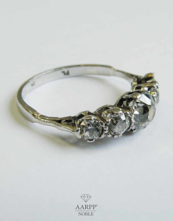 Art Deco Diamant Ring aus Platin