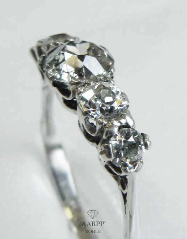 Art Deco Diamant Ring aus Platin
