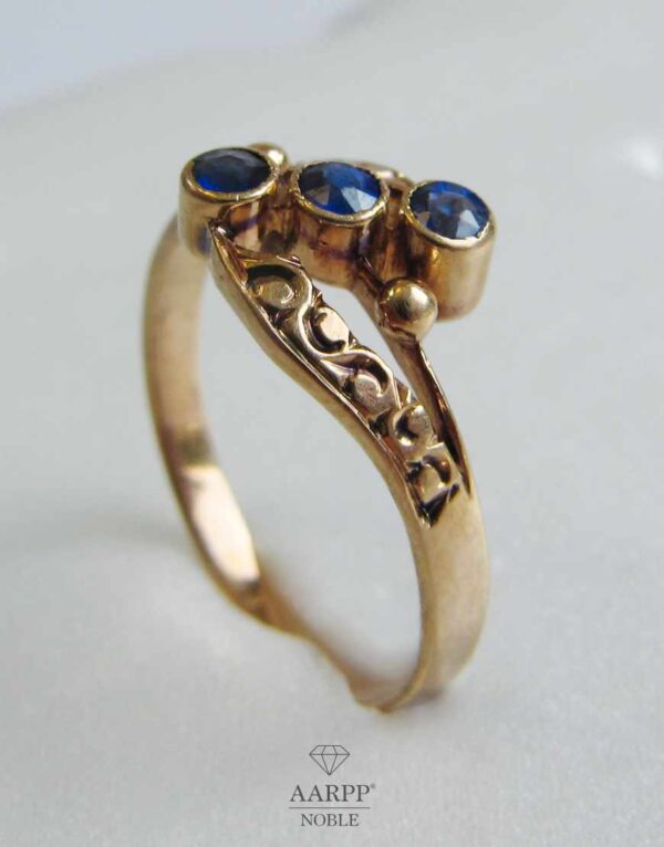 Antiker Jugendstil Ring 14K Rotgold mit saphirfarblauem Glasstein Gr. 50.5