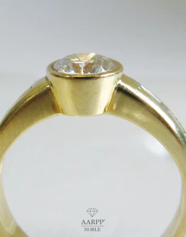 WEMPE Solitärring 18K Gelbold Brillant Solitär Ring mit Diamantbaguettes -  Wempe-Zertifikat, Gr. 54